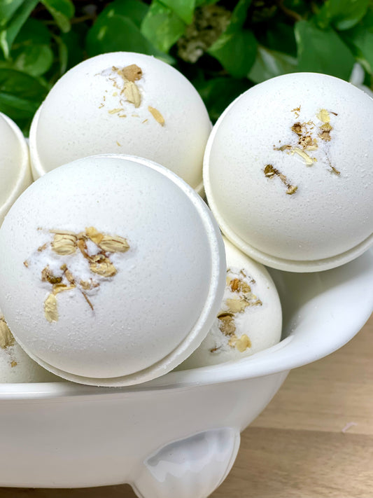 White Tea & Ginger Bath Bomb